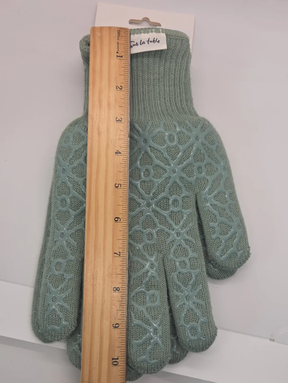 Sur La Table Sage Green Tile Oven Gloves — NWT